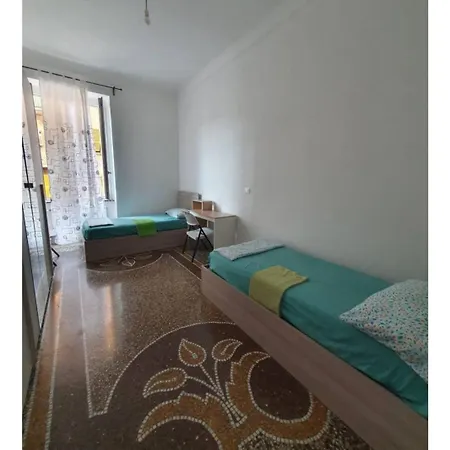 Apartment Spacious And Place Genoa